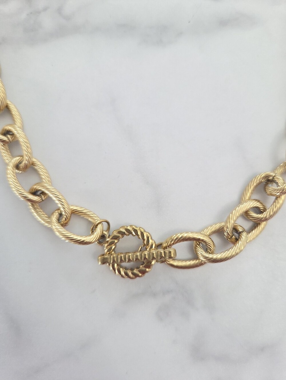 Chunky Gold Chain Toggle Necklace & Bracelet Set Twisted Oval Links - Picture 7 of 15